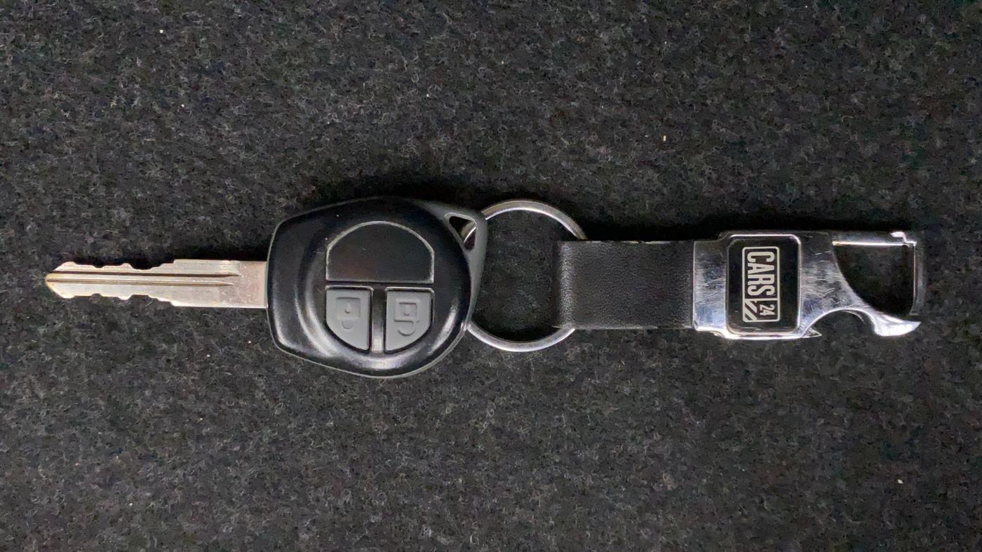 2013 Maruti Swift Dzire VXI, Petrol, Manual, 54,109 km, Key Close Up