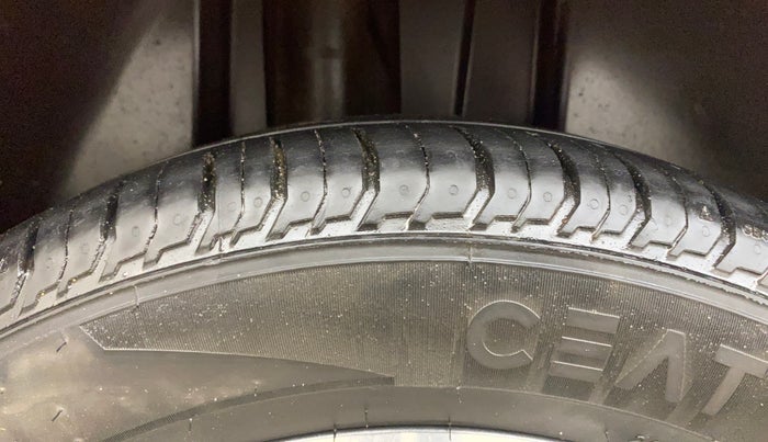 2023 Skoda SLAVIA STYLE 1.0L TSI AT, Petrol, Automatic, 17,580 km, Right Rear Tyre Tread