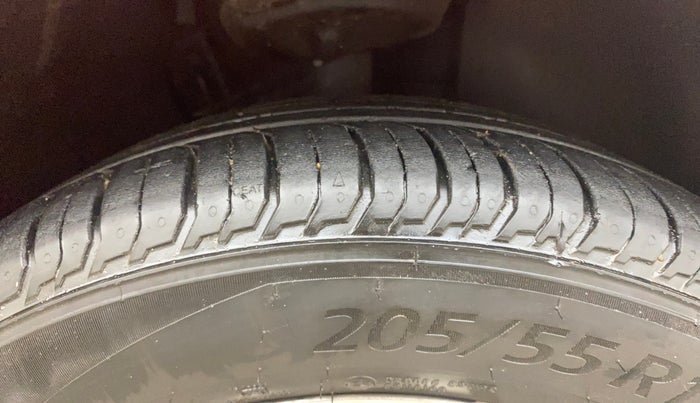 2023 Skoda SLAVIA STYLE 1.0L TSI AT, Petrol, Automatic, 17,580 km, Right Front Tyre Tread