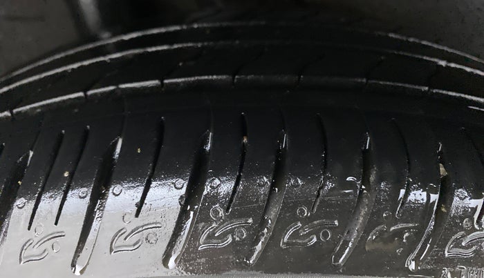 2019 Hyundai VENUE 1.0 TURBO GDI SX+ AT, Petrol, Automatic, 16,586 km, Right Rear Tyre Tread