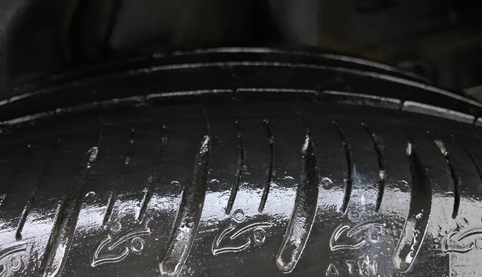 2019 Hyundai VENUE 1.0 TURBO GDI SX+ AT, Petrol, Automatic, 16,586 km, Left Rear Tyre Tread