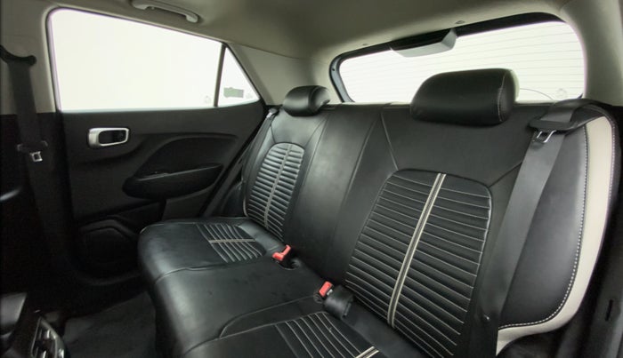 2019 Hyundai VENUE 1.0 TURBO GDI SX+ AT, Petrol, Automatic, 16,586 km, Right Side Rear Door Cabin