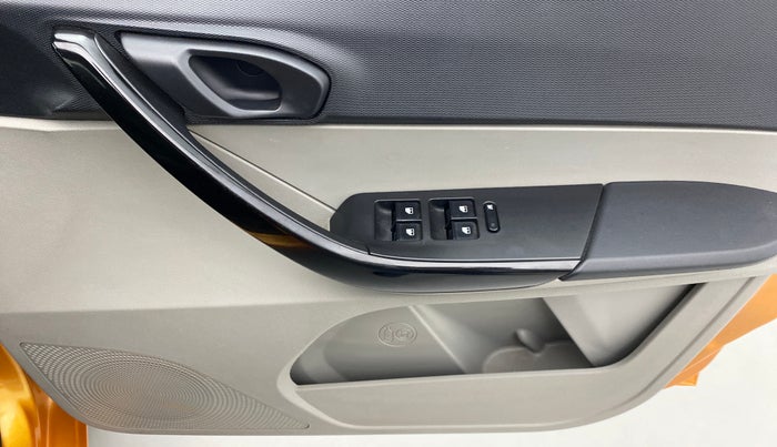 2017 Tata Tiago XT 1.2 REVOTRON, Petrol, Manual, 60,755 km, Driver Side Door Panels Control