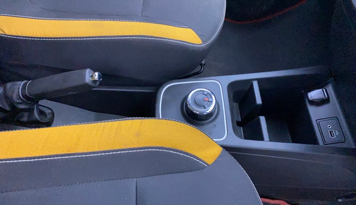 2023 Renault Kwid CLIMBER AMT 1.0, Petrol, Automatic, 18,332 km, Gear Lever