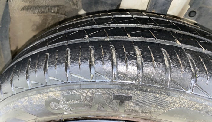 2023 Renault Kwid CLIMBER AMT 1.0, Petrol, Automatic, 18,332 km, Right Front Tyre Tread