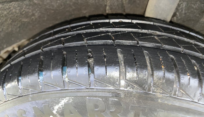 2023 Renault Kwid CLIMBER AMT 1.0, Petrol, Automatic, 18,332 km, Left Rear Tyre Tread