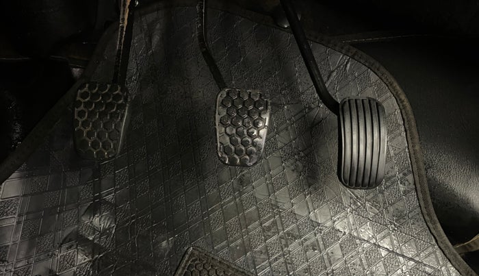 2020 Tata Tiago XZ PLUS PETROL, Petrol, Manual, 95,668 km, Pedals