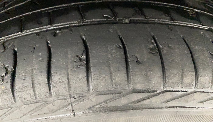 2022 Tata NEXON XZ PLUS DIESEL DARK EDITION, Diesel, Manual, 88,407 km, Left Rear Tyre Tread