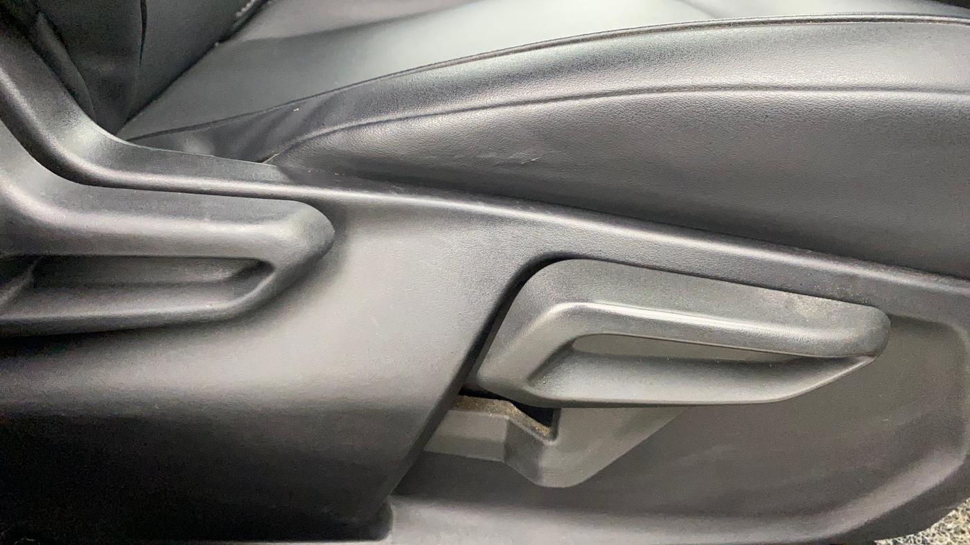 2022 Tata NEXON XZ PLUS DIESEL DARK EDITION, Diesel, Manual, 88,523 km, Driver Side Adjustment Panel