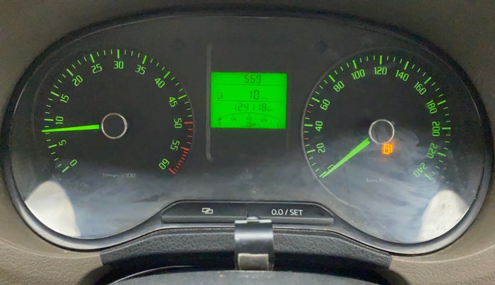 2013 Skoda Rapid ELEGANCE 1.6 TDI CR MT, Diesel, Manual, 1,24,118 km, Odometer Image