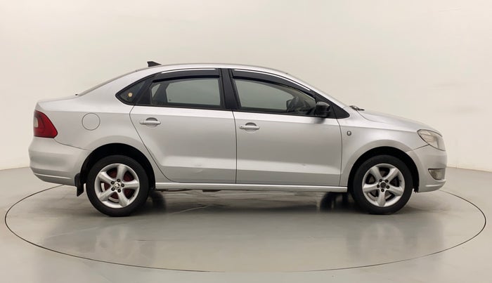 2013 Skoda Rapid ELEGANCE 1.6 TDI CR MT, Diesel, Manual, 1,24,118 km, Right Side View