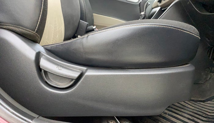 2017 Hyundai Grand i10 SPORTZ (O) AT 1.2 KAPPA VTVT, Petrol, Automatic, 69,552 km, Driver Side Adjustment Panel