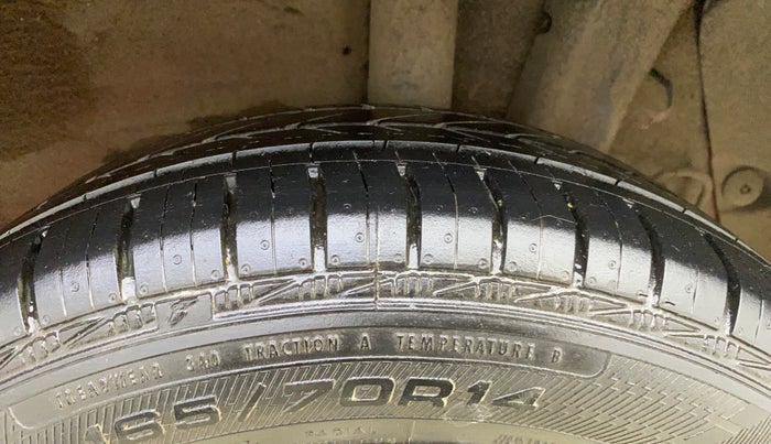 2017 Hyundai Grand i10 SPORTZ (O) AT 1.2 KAPPA VTVT, Petrol, Automatic, 69,552 km, Left Rear Tyre Tread