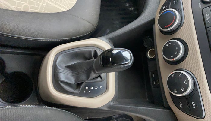 2017 Hyundai Grand i10 SPORTZ (O) AT 1.2 KAPPA VTVT, Petrol, Automatic, 69,552 km, Gear Lever