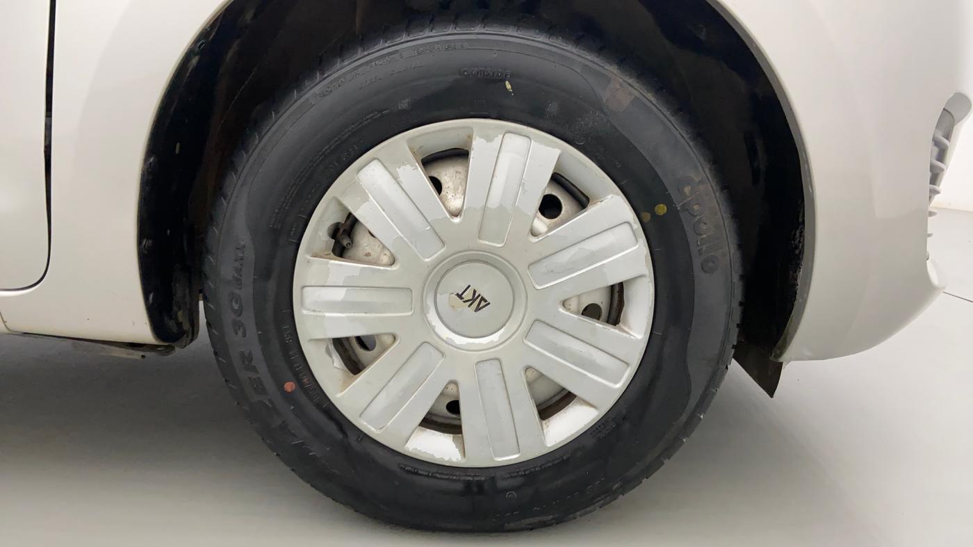 2018 Maruti Swift LXI, Petrol, Manual, 11,201 km, Right Front Wheel