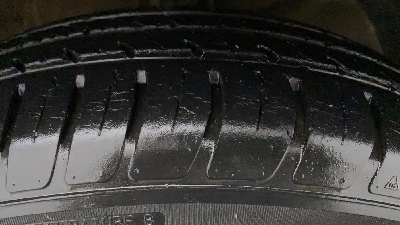2018 Maruti Swift LXI, Petrol, Manual, 11,201 km, Left Rear Tyre Tread
