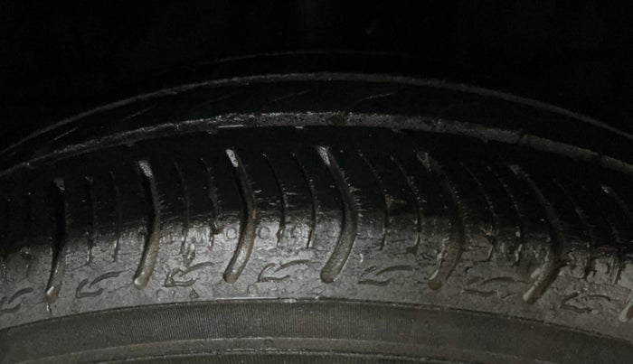 2019 Honda Amaze 1.2L I-VTEC V, Petrol, Manual, 14,247 km, Right Front Tyre Tread