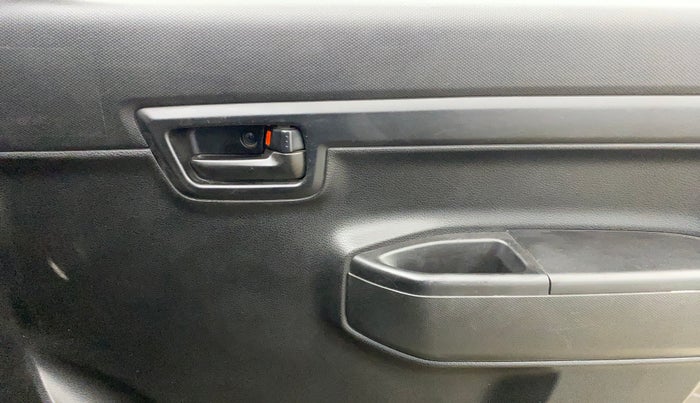 2022 Maruti S PRESSO VXI S-CNG, CNG, Manual, 9,122 km, Driver Side Door Panels Control