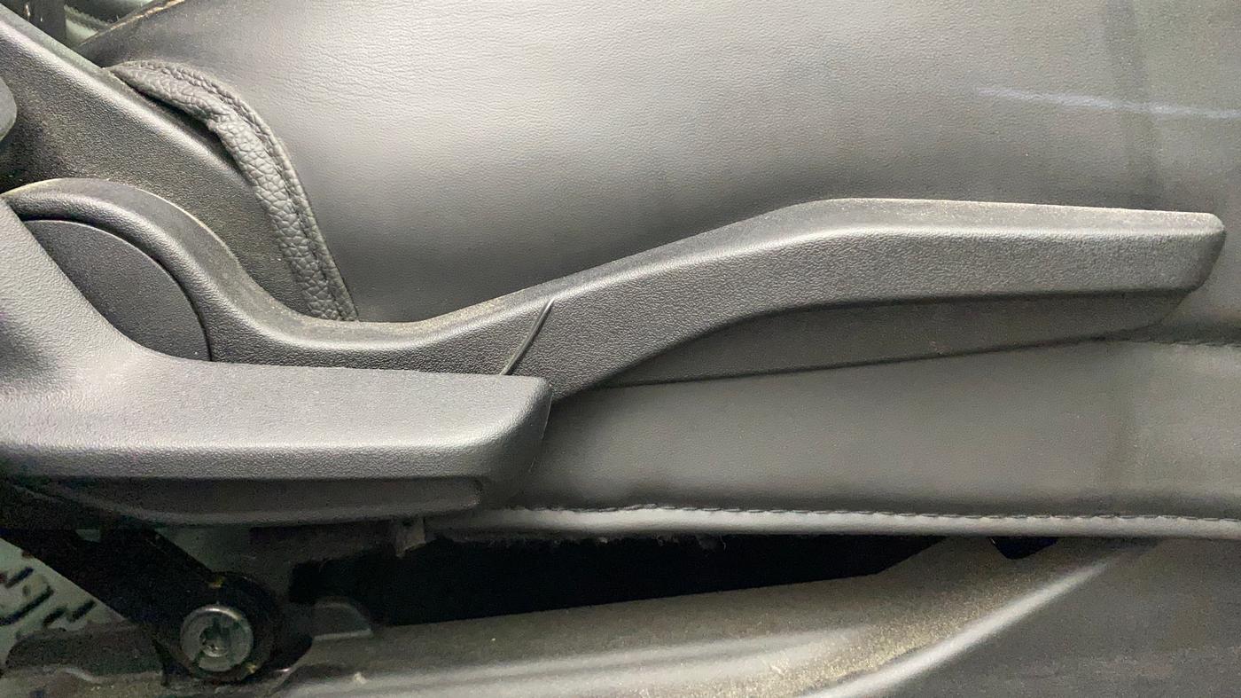 2024 Toyota Glanza V AMT, Petrol, Automatic, 18,128 km, Driver Side Adjustment Panel