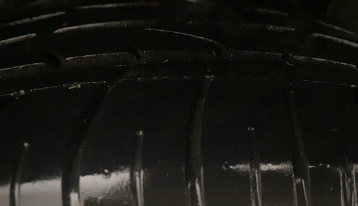 2017 Hyundai Creta SX PLUS AT 1.6 DIESEL, Diesel, Automatic, 86,786 km, Left Rear Tyre Tread