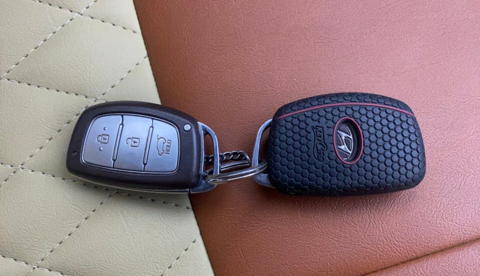 2017 Hyundai Creta SX PLUS AT 1.6 DIESEL, Diesel, Automatic, 86,786 km, Key Close Up