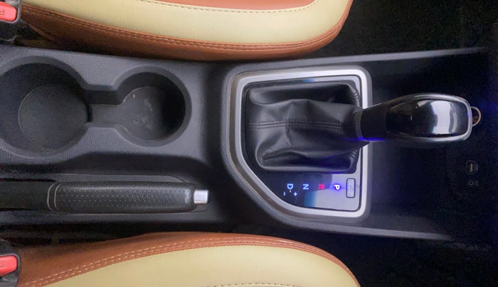 2017 Hyundai Creta SX PLUS AT 1.6 DIESEL, Diesel, Automatic, 86,786 km, Gear Lever