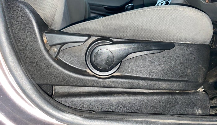 2017 Tata TIGOR XT DIESEL, Diesel, Manual, 95,837 km, Driver Side Adjustment Panel