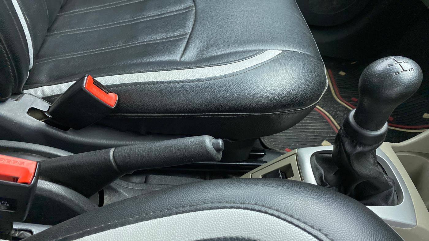 2018 Maruti Alto K10 VXI P, Petrol, Manual, 43,809 km, Gear Lever