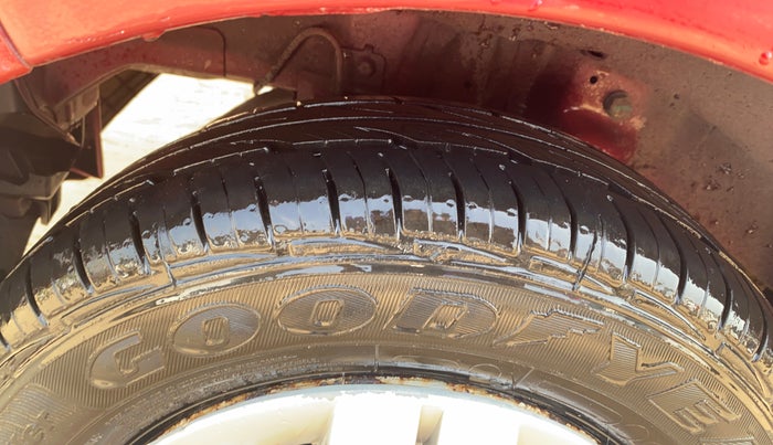 2014 Hyundai Eon ERA +, Petrol, Manual, 42,207 km, Right Rear Tyre Tread