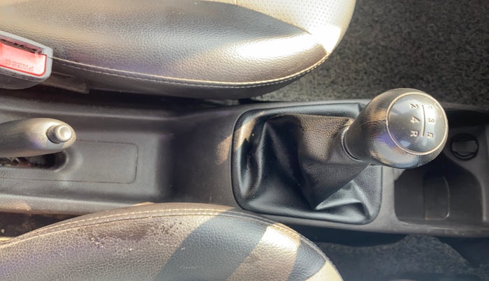 2014 Hyundai Eon ERA +, Petrol, Manual, 42,207 km, Gear Lever