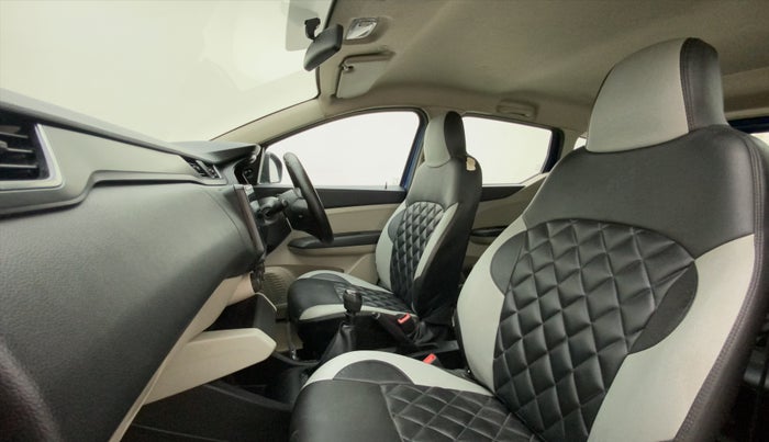 2022 Renault TRIBER RXL MT, Petrol, Manual, 34,107 km, Right Side Front Door Cabin