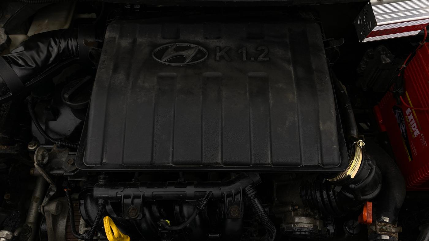 2015 Hyundai Grand i10 ASTA AT 1.2 KAPPA VTVT, Petrol, Automatic, 44,012 km, Engine View