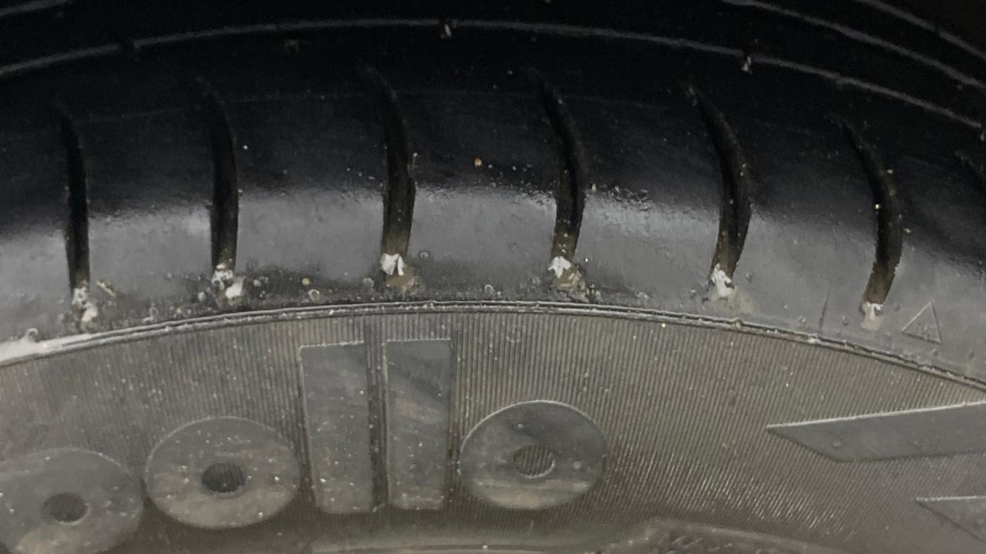 2015 Hyundai Grand i10 ASTA AT 1.2 KAPPA VTVT, Petrol, Automatic, 44,012 km, Left Front Tyre Tread