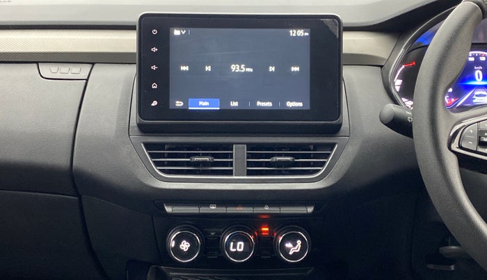 2021 Renault Kiger RXZ 1.0 MT, Petrol, Manual, 5,585 km, Air Conditioner