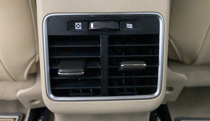 2016 Maruti Ciaz ZXI+ AT, Petrol, Automatic, 45,263 km, Rear AC Vents