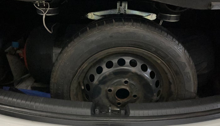 2017 Hyundai Grand i10 MAGNA 1.2 KAPPA VTVT, CNG, Manual, 72,918 km, Boot Inside