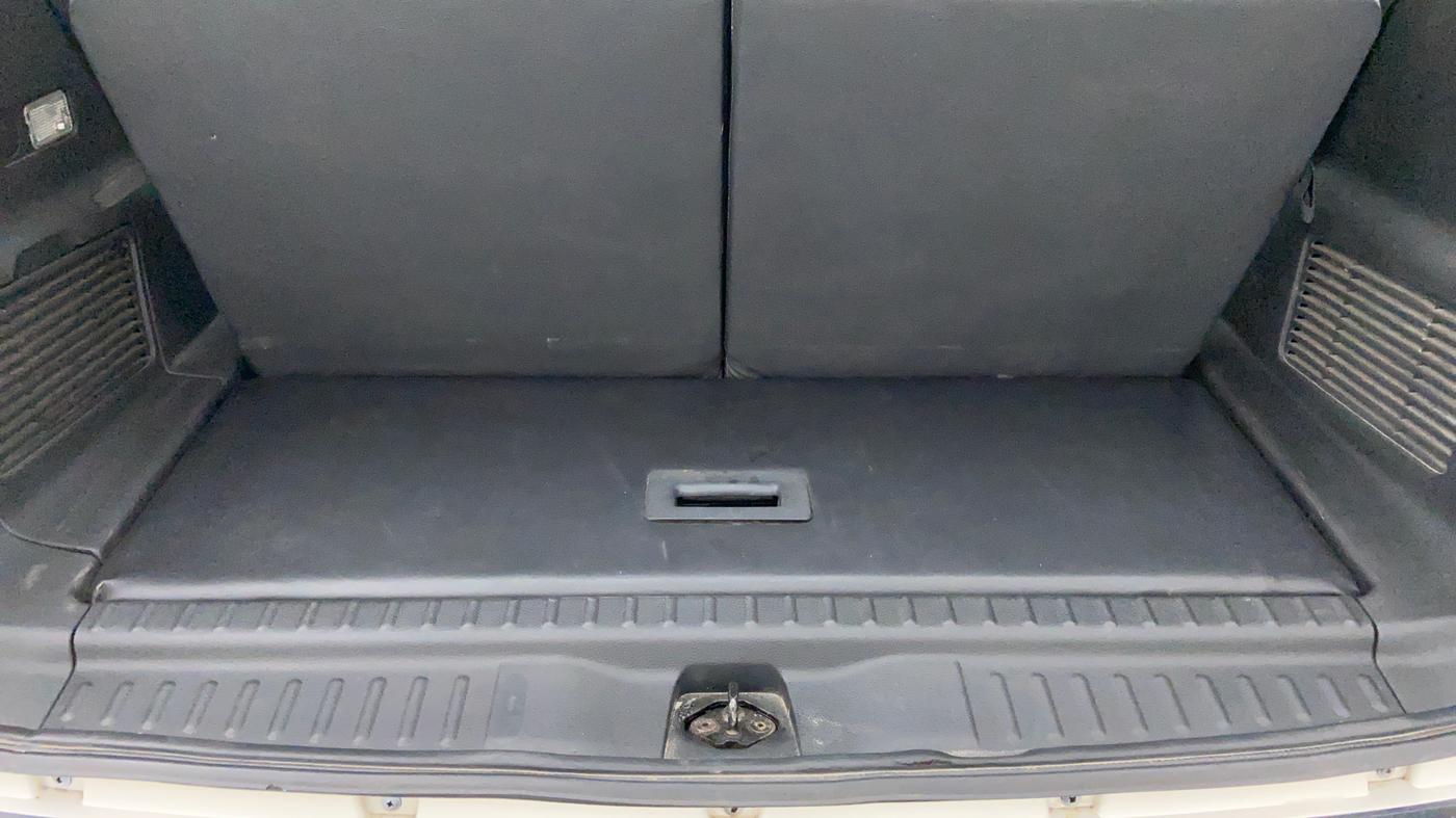 2018 Tata Hexa Varicor 320 XE, Diesel, Manual, 66,620 km, Boot Inside