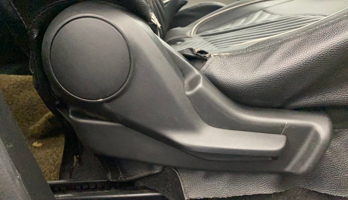 2017 Maruti IGNIS DELTA 1.2, Petrol, Manual, 1,13,927 km, Driver Side Adjustment Panel