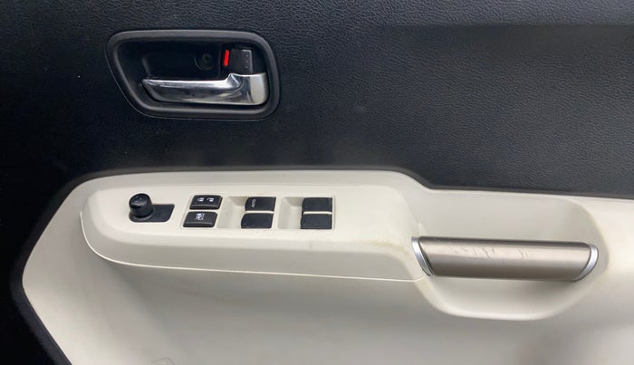 2017 Maruti IGNIS DELTA 1.2, Petrol, Manual, 1,13,927 km, Driver Side Door Panels Control