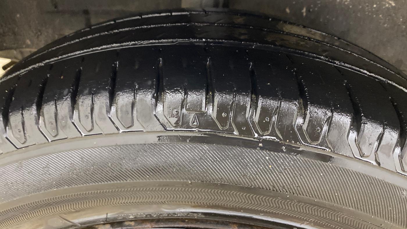 2018 Toyota YARIS G MT, Petrol, Manual, 1,12,150 km, Right Rear Tyre Tread