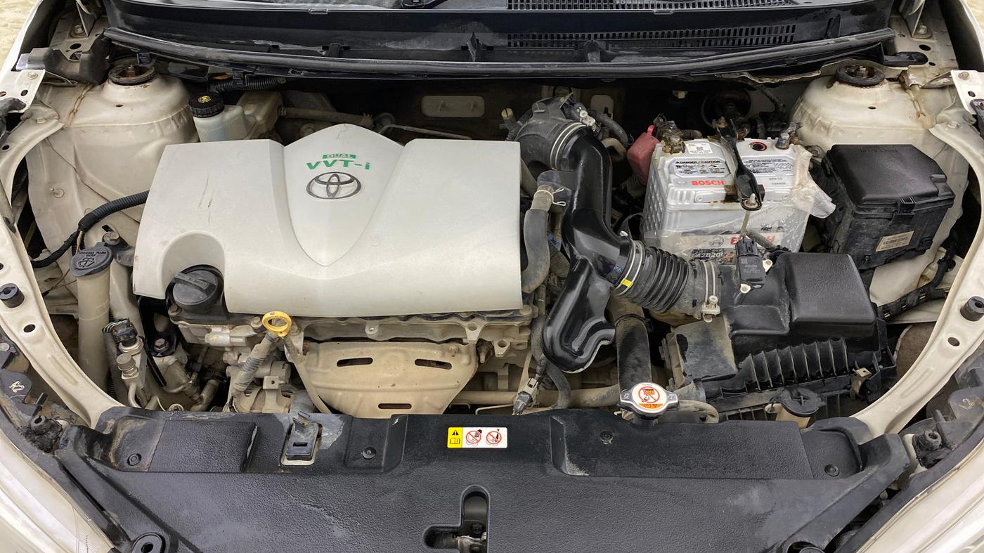 2018 Toyota YARIS G MT, Petrol, Manual, 1,12,150 km, Engine View