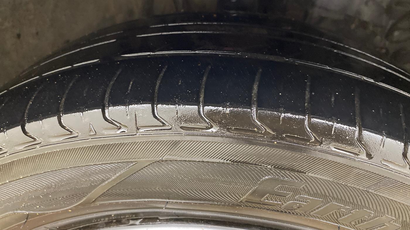 2018 Toyota YARIS G MT, Petrol, Manual, 1,12,150 km, Right Front Tyre Tread