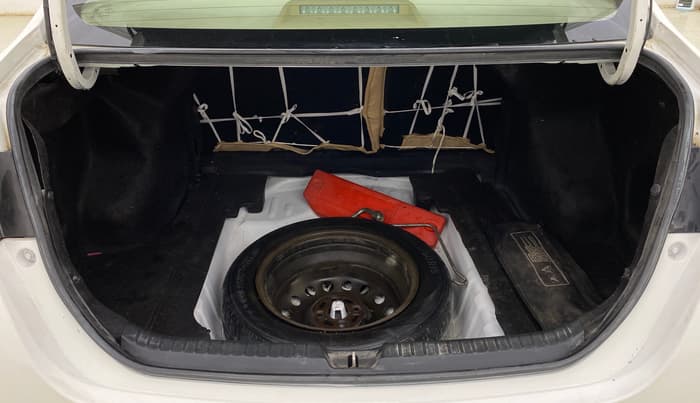 2018 Toyota YARIS G MT, Petrol, Manual, 1,12,063 km, Boot Inside