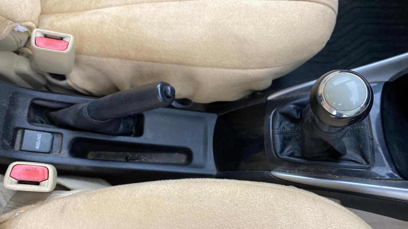 2018 Toyota YARIS G MT, Petrol, Manual, 1,12,150 km, Gear Lever