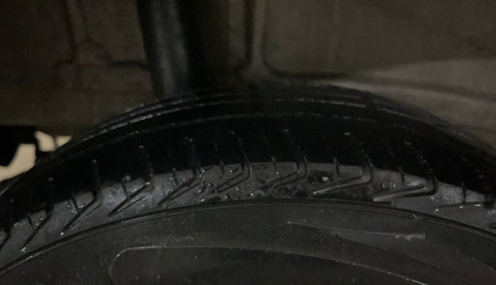 2021 Maruti New Wagon-R LXI CNG (O) 1.0, CNG, Manual, 70,662 km, Right Rear Tyre Tread