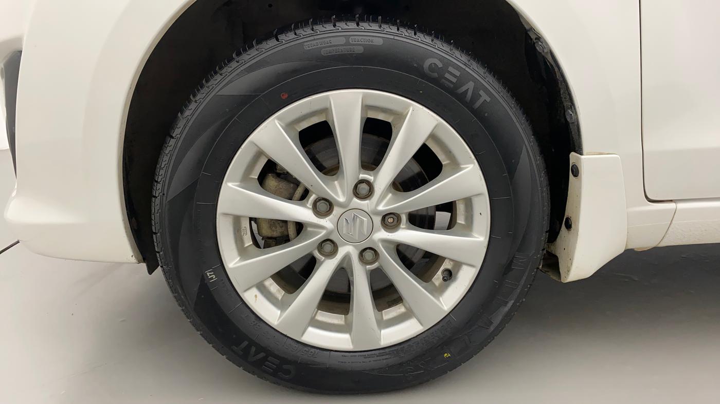 2013 Maruti Ertiga ZXI, Petrol, Manual, 80,154 km, Left Front Wheel
