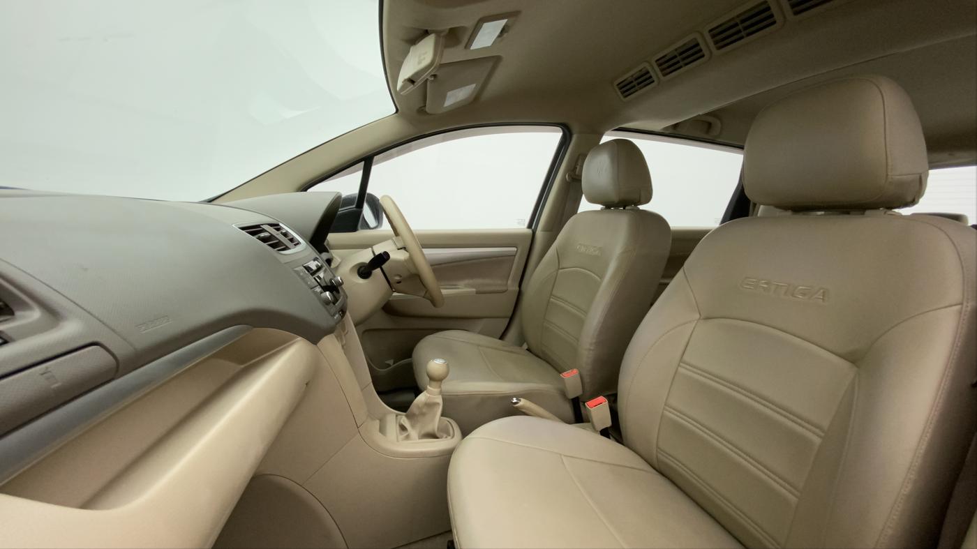 2013 Maruti Ertiga ZXI, Petrol, Manual, 80,154 km, Right Side Front Door Cabin