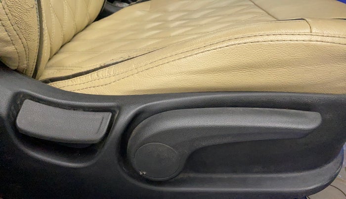 2019 Hyundai Verna 1.4 EX PETROL, Petrol, Manual, 54,732 km, Driver Side Adjustment Panel