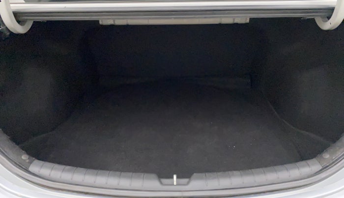 2019 Hyundai Verna 1.4 EX PETROL, Petrol, Manual, 54,732 km, Boot Inside