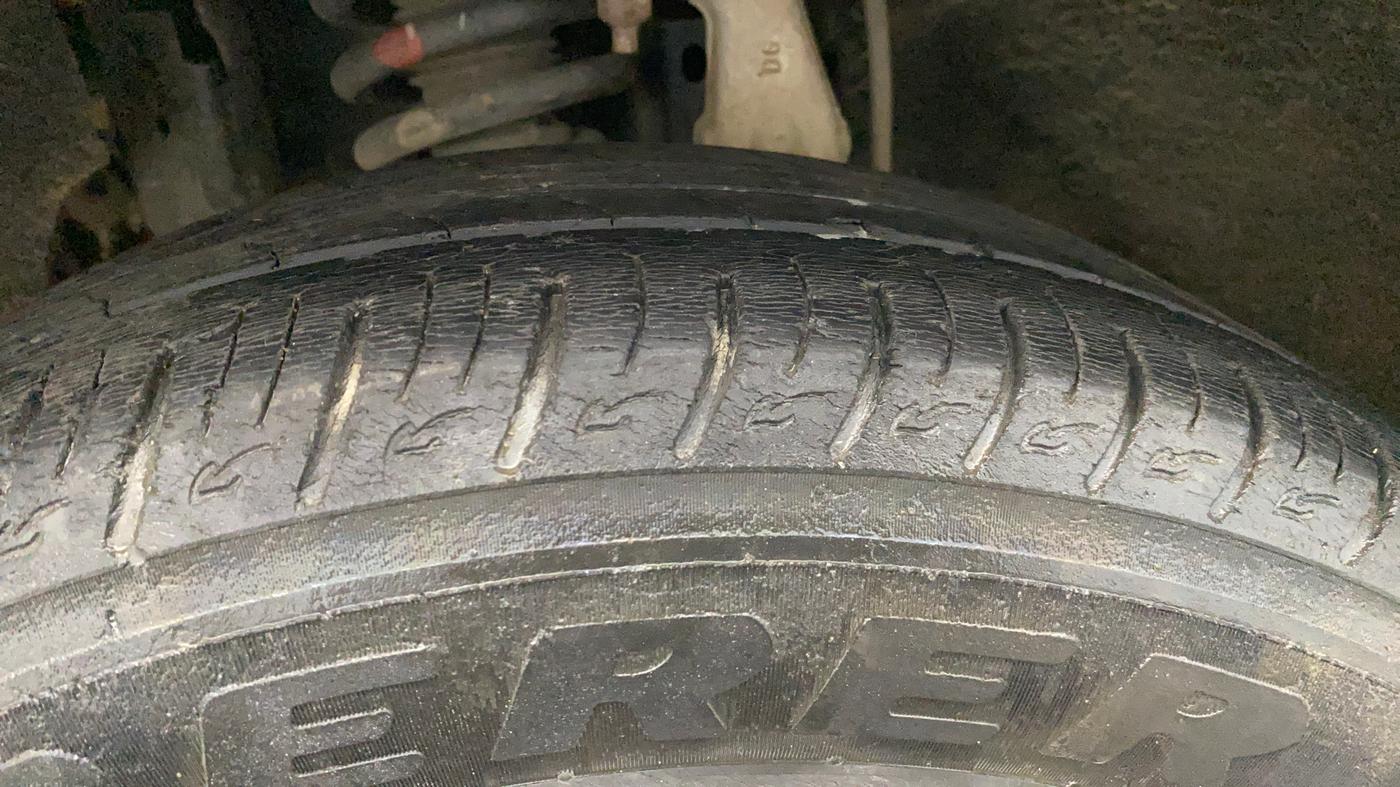2019 Mahindra MARAZZO M4 8 STR, Diesel, Manual, 52,280 km, Left Front Tyre Tread